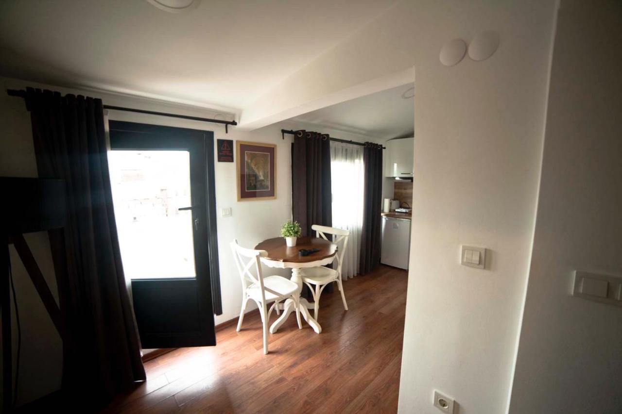 Galata Cicek Suites Istanbul Exterior photo