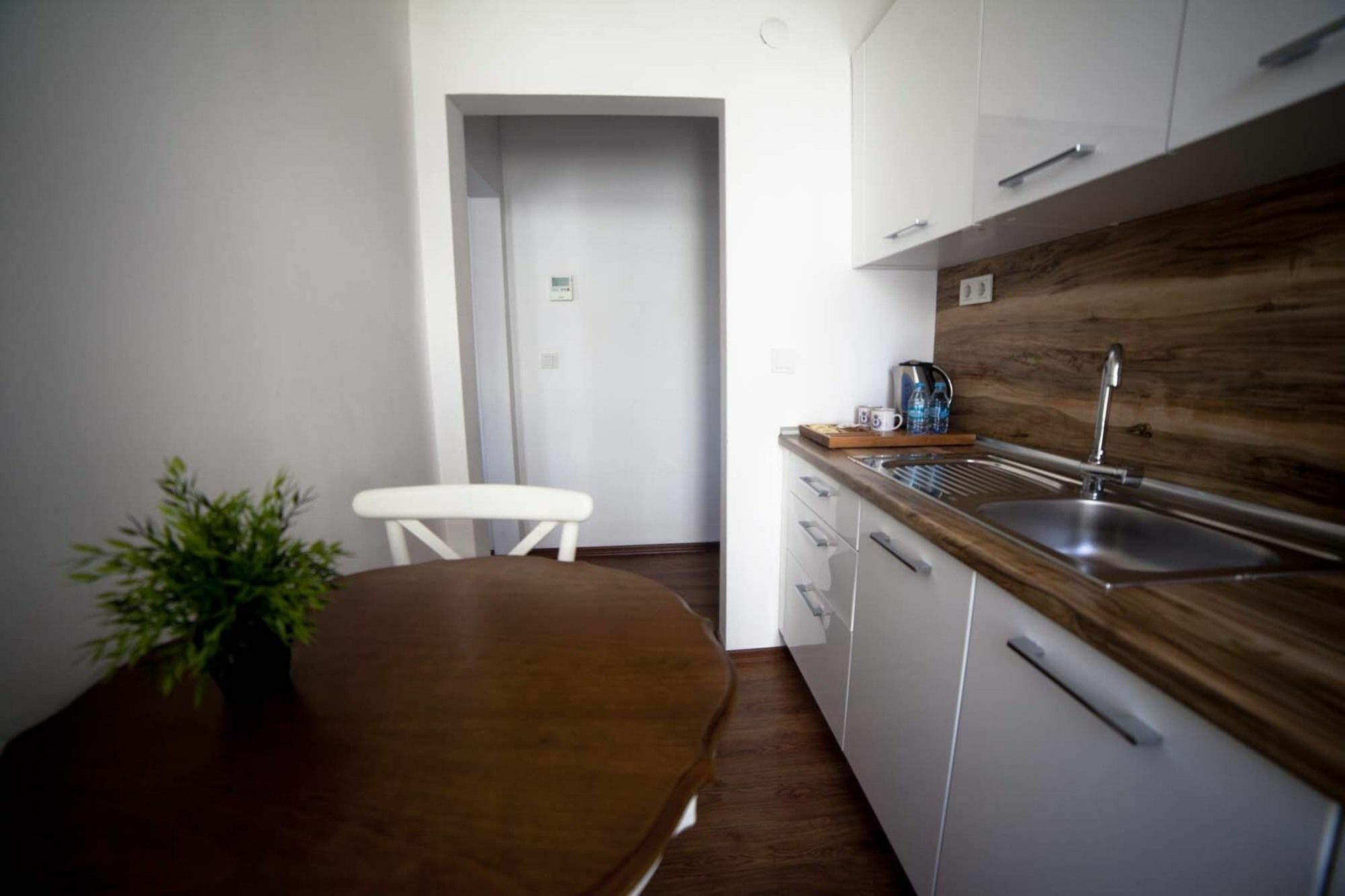 Galata Cicek Suites Istanbul Exterior photo